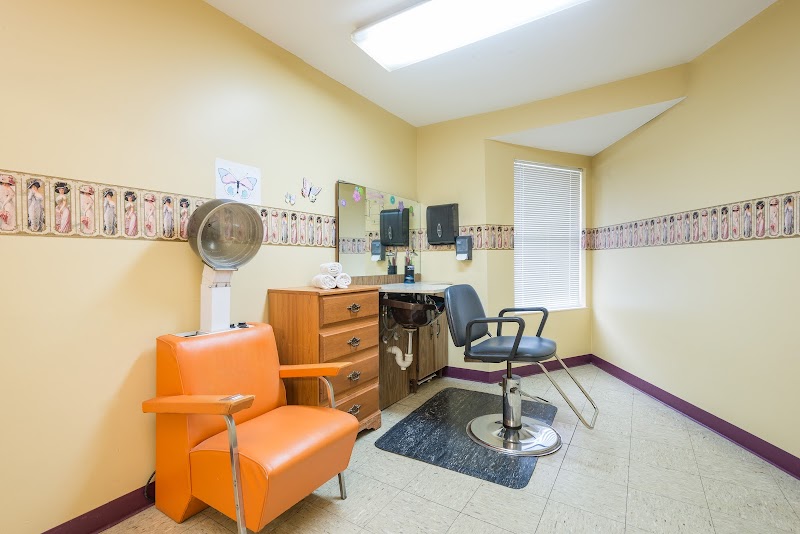 EAGLE CREEK NURSING CENTER nursing home in WEST UNION, OH - Photo 4 of 10