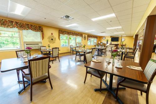 ARCADIA VALLEY SKILLED NURSING AND REHABILITATION nursing home in COOLVILLE, OH - Photo 5 of 5