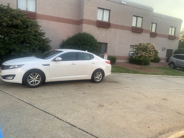 GARDENS OF EUCLID BEACH nursing home in CLEVELAND, OH - Photo 1 of 3