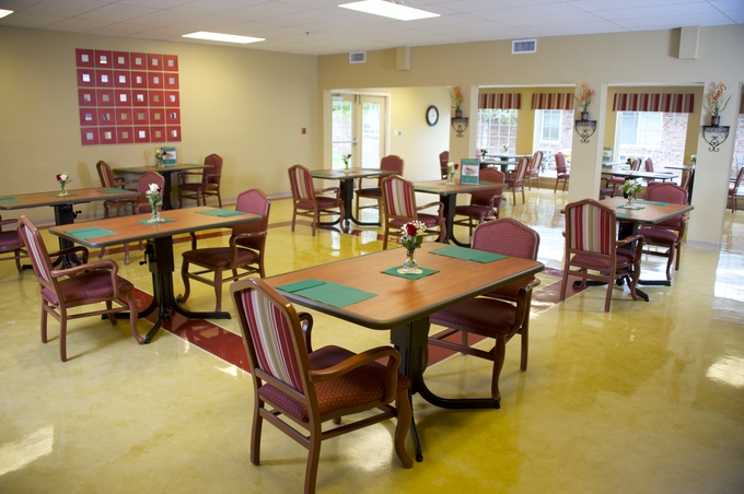 MOMENTOUS HEALTH AT FRANKLIN nursing home in FRANKLIN, OH - Photo 2 of 5