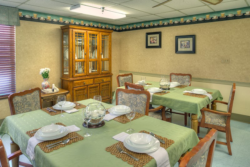 DIXON HEALTHCARE CENTER nursing home in WINTERSVILLE, OH - Photo 4 of 5