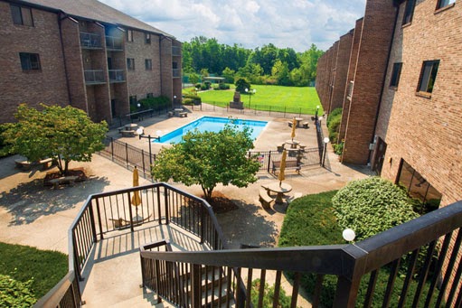 BROOKWOOD RETIREMENT COMMUNITY nursing home in CINCINNATI, OH - Photo 2 of 5