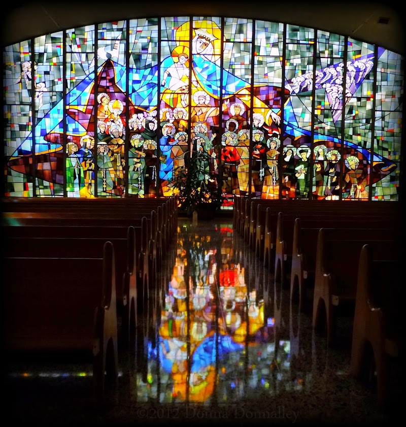 ST MARY'S ALZHEIMER'S CENTER nursing home in COLUMBIANA, OH - Photo 4 of 5