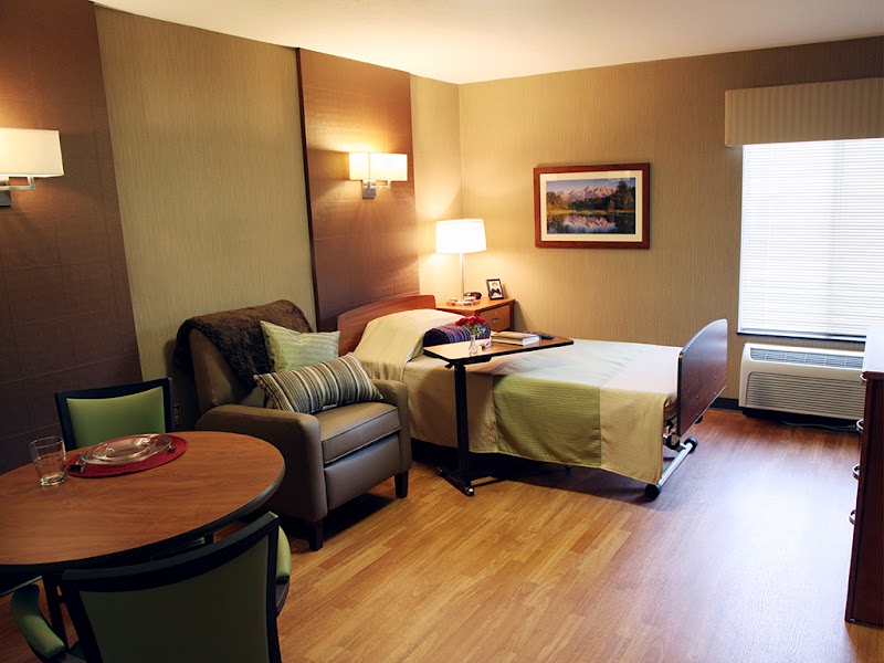 PEBBLE CREEK HEALTHCARE CENTER nursing home in AKRON, OH - Photo 3 of 9