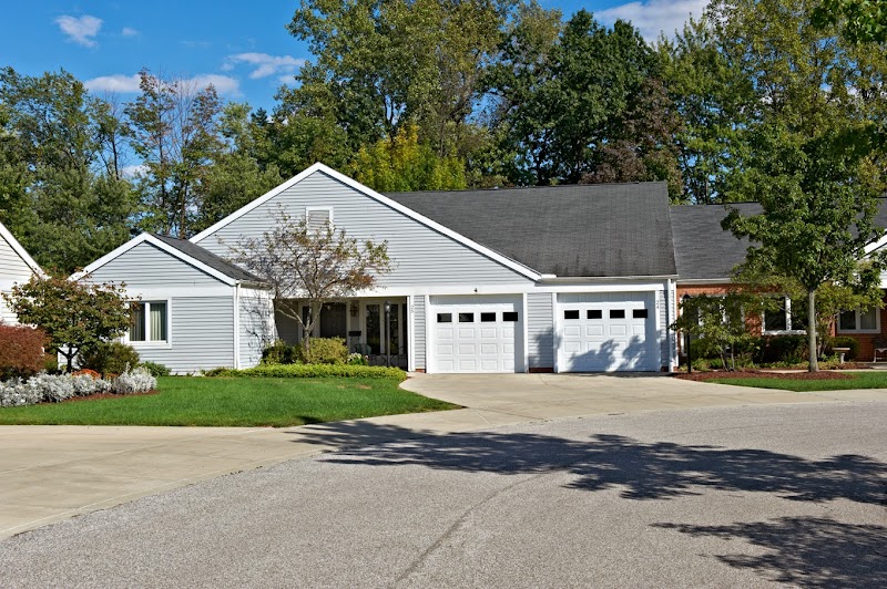 HEALTH CENTER AT THE RENAISSANCE nursing home in OLMSTED TWP, OH - Photo 4 of 10