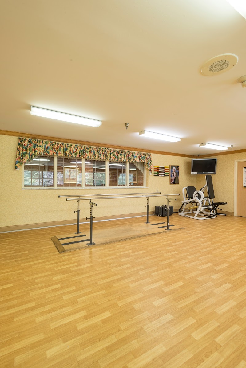 EASTGATE HEALTH CARE CENTER nursing home in CINCINNATI, OH - Photo 3 of 10