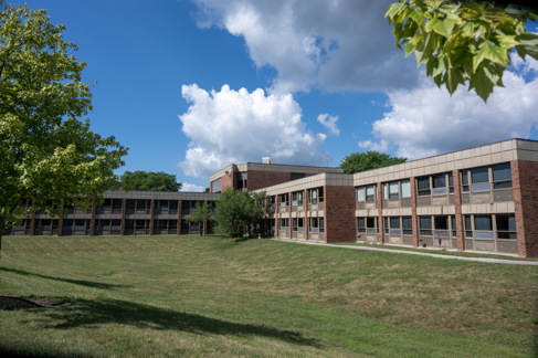 TRINITY COMMUNITY nursing home in BEAVERCREEK, OH - Photo 3 of 5