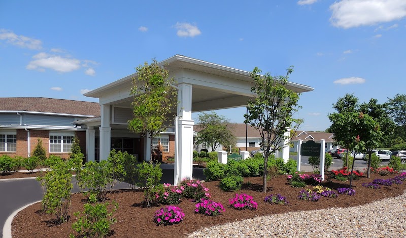 CROWN CENTER AT LAUREL LAKE nursing home in HUDSON, OH - Photo 2 of 2