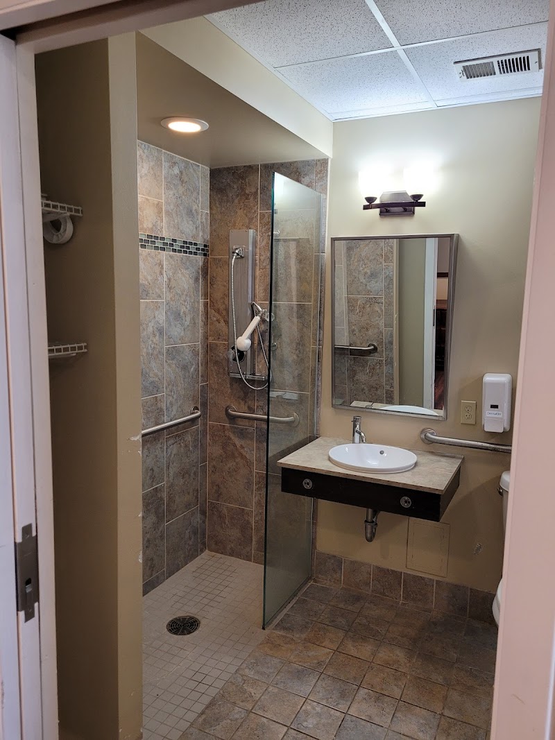 WESTPARK HEALTHCARE CAMPUS nursing home in CLEVELAND, OH - Photo 2 of 10