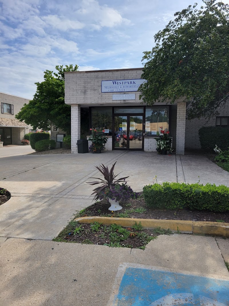 WESTPARK HEALTHCARE CAMPUS nursing home in CLEVELAND, OH - Photo 4 of 10