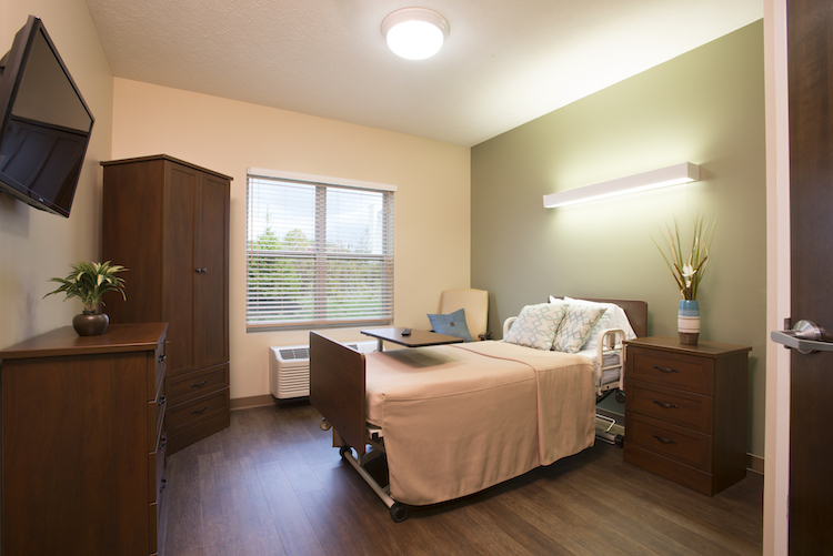 CORTLAND CENTER nursing home in CORTLAND, OH - Photo 2 of 10