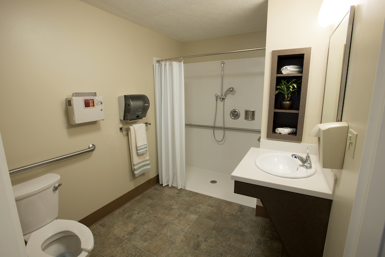 CORTLAND CENTER nursing home in CORTLAND, OH - Photo 5 of 10