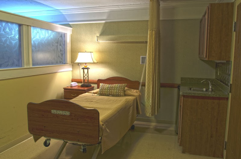 BRIARFIELD MANOR nursing home in YOUNGSTOWN, OH - Photo 4 of 5