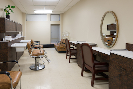UNIVERSITY MANOR HEALTH & REHA nursing home in CLEVELAND, OH - Photo 4 of 5