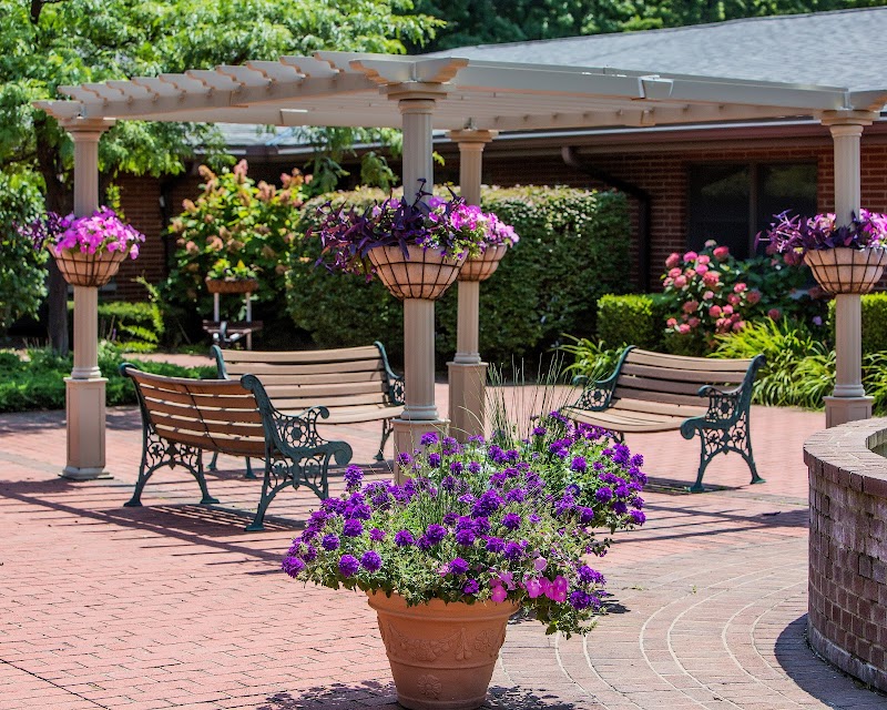 RAE ANN SUBURBAN nursing home in WESTLAKE, OH - Photo 4 of 5