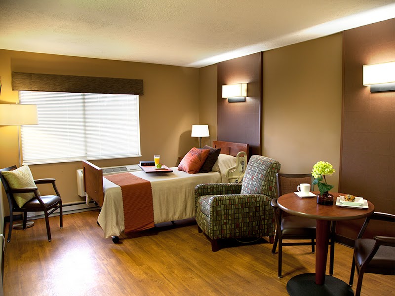 GREENBRIAR CENTER nursing home in BOARDMAN, OH - Photo 4 of 5