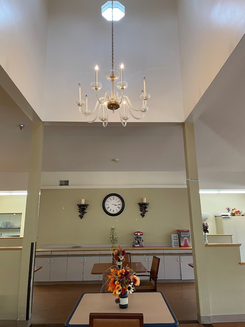 DIVINE REHABILITATION AND NURSING AT SYLVANIA nursing home in SYLVANIA, OH - Photo 3 of 5