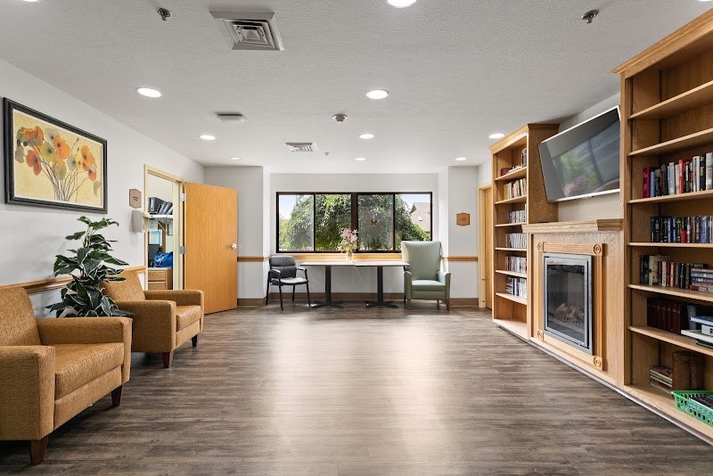 CROWN POINTE CARE CENTER nursing home in COLUMBUS, OH - Photo 3 of 5