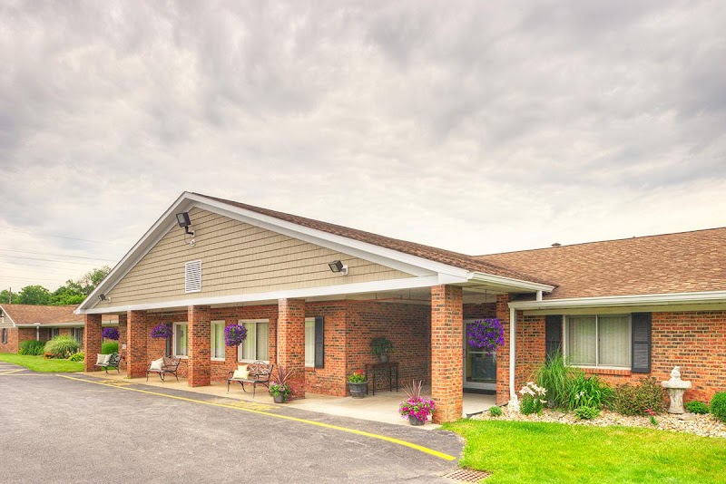 CANFIELD HEALTHCARE CENTER nursing home in YOUNGSTOWN, OH - Photo 2 of 5