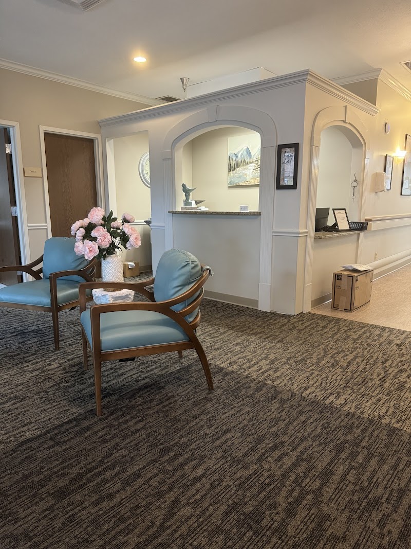 LEXINGTON COURT CARE CENTER nursing home in LEXINGTON, OH - Photo 2 of 5