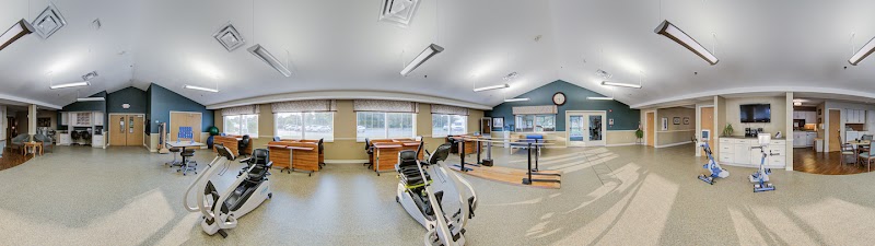 MAJESTIC CARE OF POINT PLACE nursing home in TOLEDO, OH - Photo 2 of 5