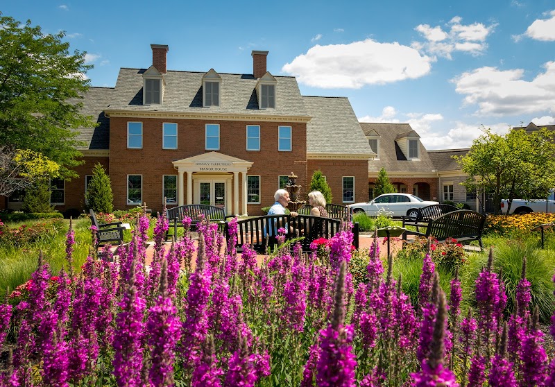 BERKELEY SQUARE RETIREMENT CEN nursing home in HAMILTON, OH - Photo 2 of 10