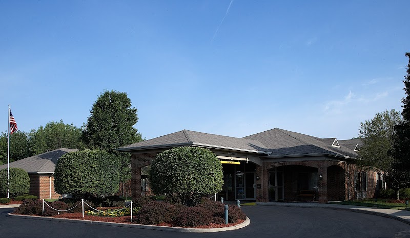 ARBORS AT SYLVANIA nursing home in TOLEDO, OH - Photo 3 of 5