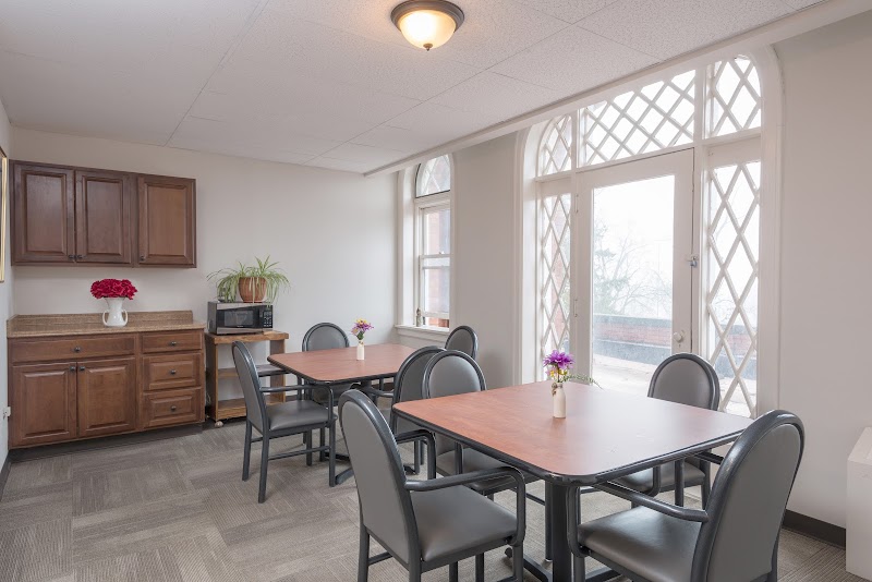 SPRINGFIELD NURSING & INDEPENDENT LIVING nursing home in SPRINGFIELD, OH - Photo 4 of 5