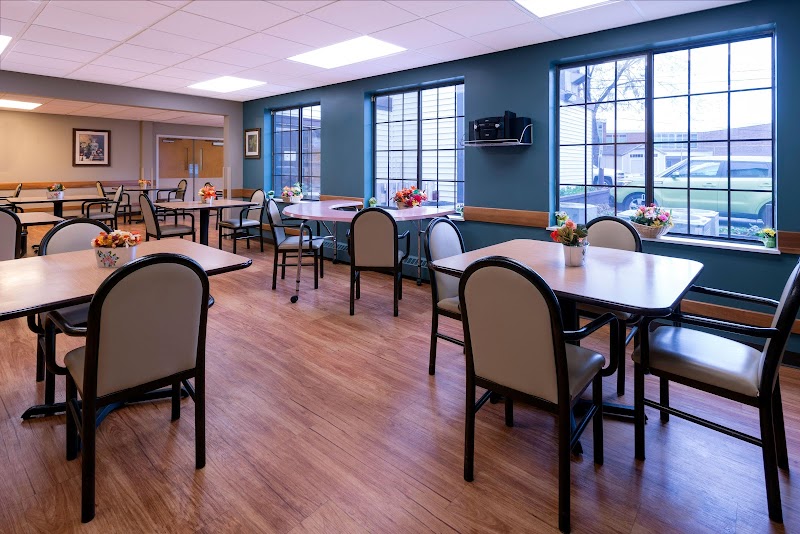 CRAWFORD MANOR HEALTHCARE CENTER nursing home in CLEVELAND, OH - Photo 3 of 5