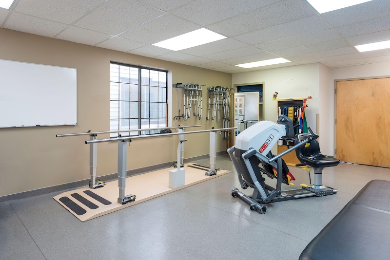 CRAWFORD MANOR HEALTHCARE CENTER nursing home in CLEVELAND, OH - Photo 4 of 5