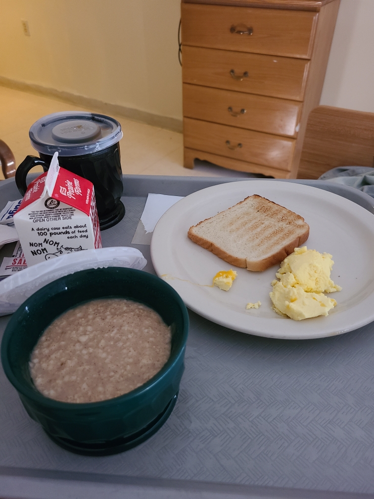 ASTORIA PLACE OF CINCINNATI nursing home in CINCINNATI, OH - Photo 2 of 4