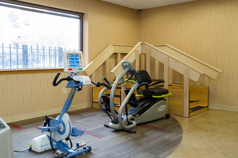 LINCOLN CRAWFORD CARE CENTER nursing home in CINCINNATI, OH - Photo 4 of 10