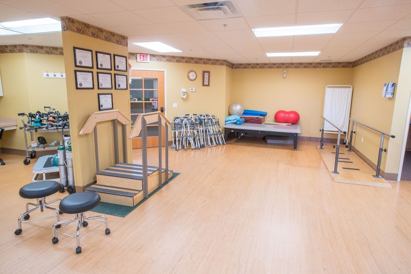 CUMBERLAND POINTE CARE CENTER nursing home in ST CLAIRSVILLE, OH - Photo 4 of 5