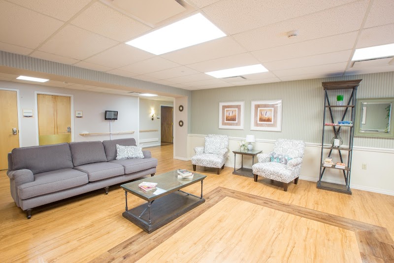 RIVERVIEW POINTE CARE CENTER nursing home in OLMSTED FALLS, OH - Photo 3 of 10
