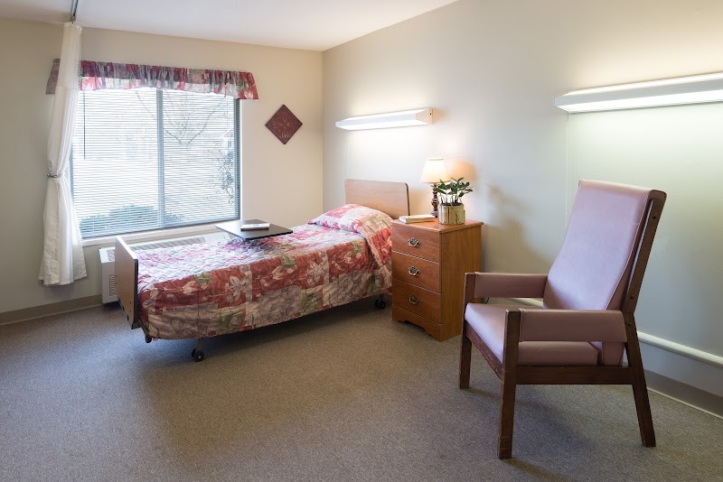 GRAND RAPIDS CARE CENTER nursing home in GRAND RAPIDS, OH - Photo 4 of 10