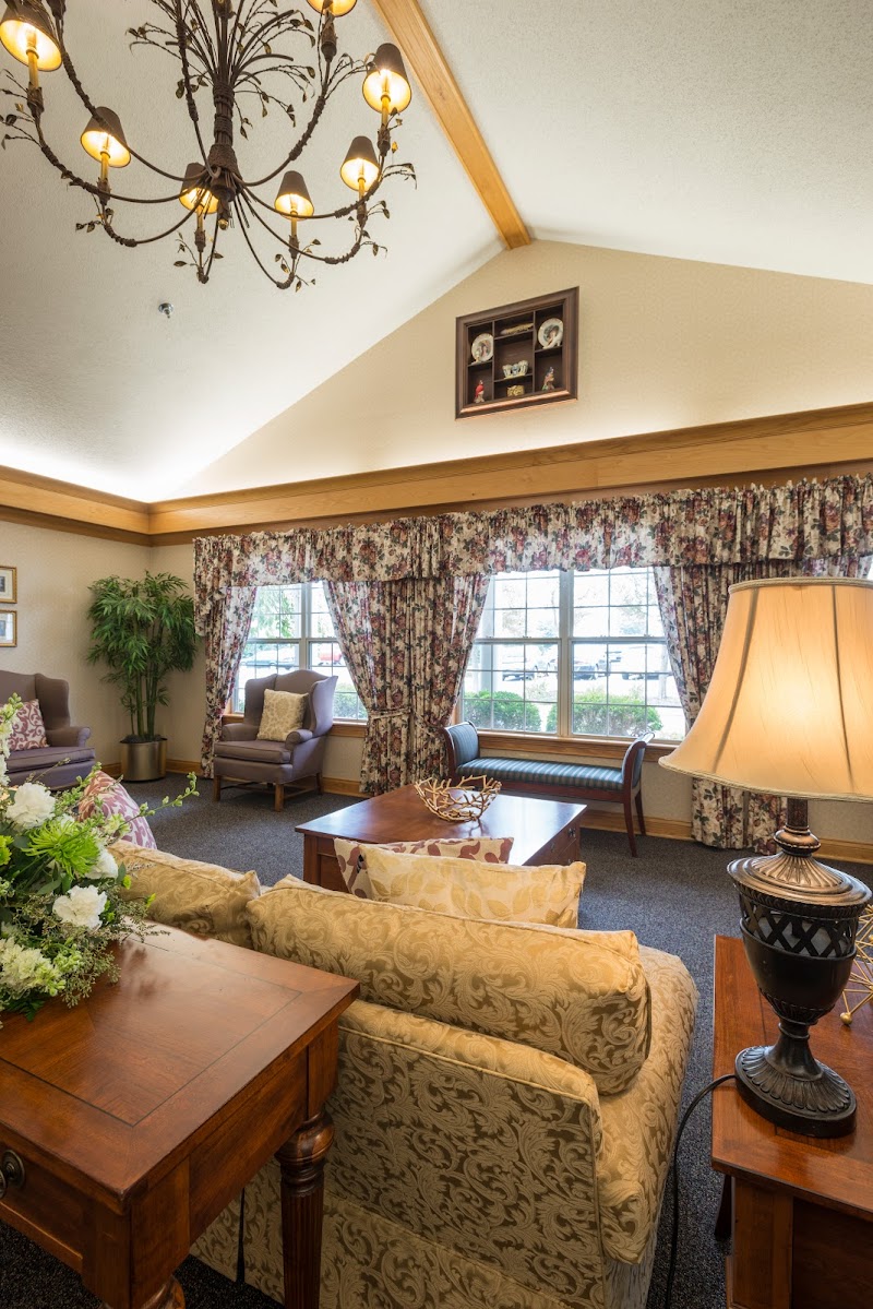 HILLSPRING HEALTH CARE & REHAB nursing home in SPRINGBORO, OH - Photo 3 of 10