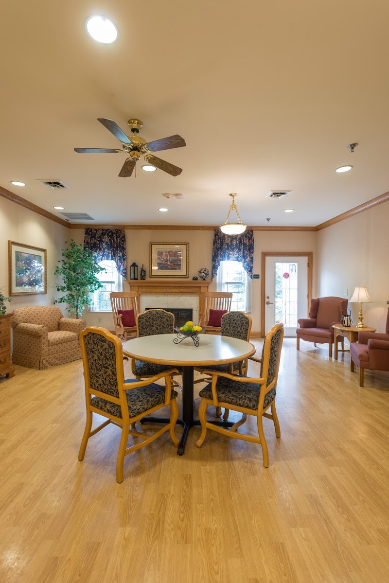 HILLSPRING HEALTH CARE & REHAB nursing home in SPRINGBORO, OH - Photo 4 of 10