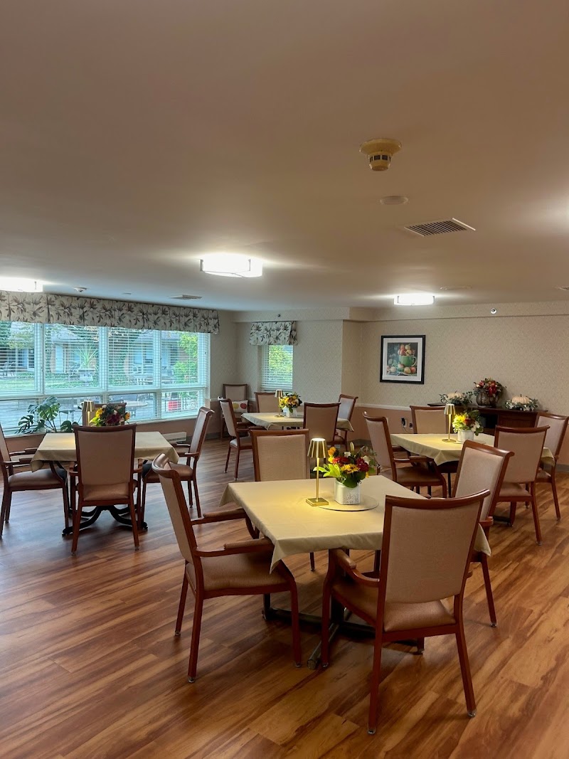 THE LAURELS OF CHAGRIN FALLS nursing home in CHAGRIN FALLS, OH - Photo 2 of 5