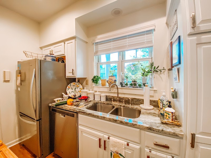 KNOLLS OF OXFORD nursing home in OXFORD, OH - Photo 3 of 10