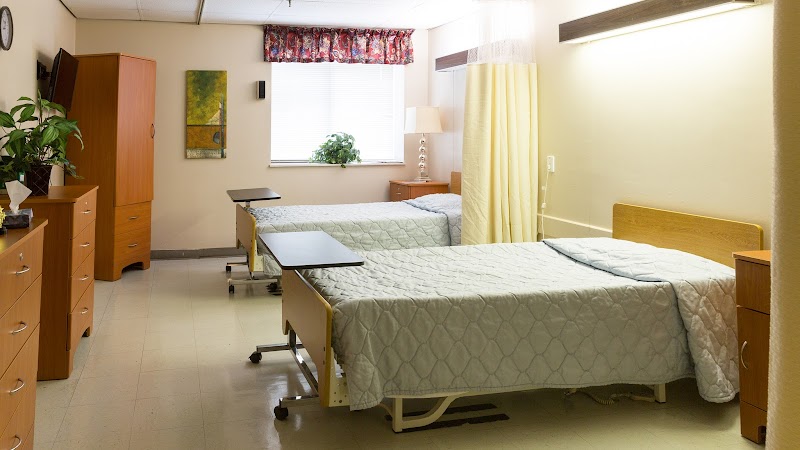 CEDARS OF LEBANON CARE CENTER nursing home in LEBANON, OH - Photo 3 of 5