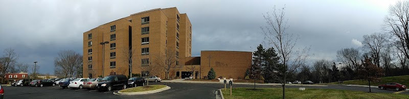 SEVEN ACRES SENIOR LIVING AT CLIFTON nursing home in CINCINNATI, OH - Photo 2 of 10