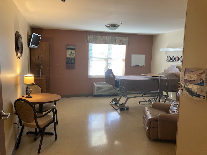 DIVINE REHABILITATION AND NURSING AT TOLEDO nursing home in TOLEDO, OH - Photo 4 of 5