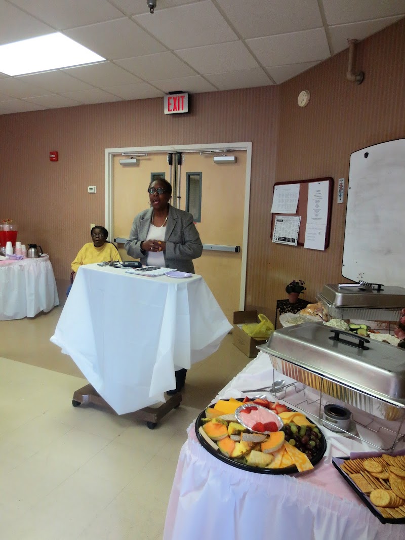 SINGLETON HEALTH CARE CENTER nursing home in CLEVELAND, OH - Photo 4 of 10