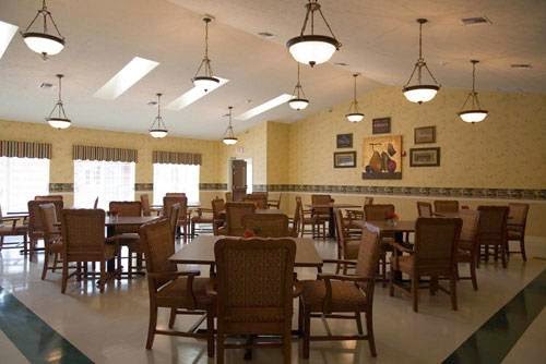 WILLOWS AT BELLEVUE nursing home in BELLEVUE, OH - Photo 4 of 10