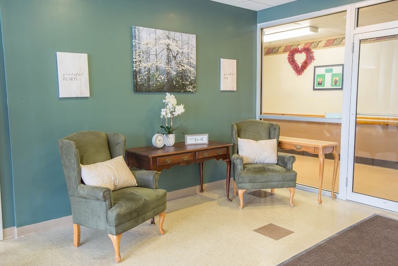 PINE GROVE HEALTHCARE CENTER nursing home in GENEVA, OH - Photo 3 of 6