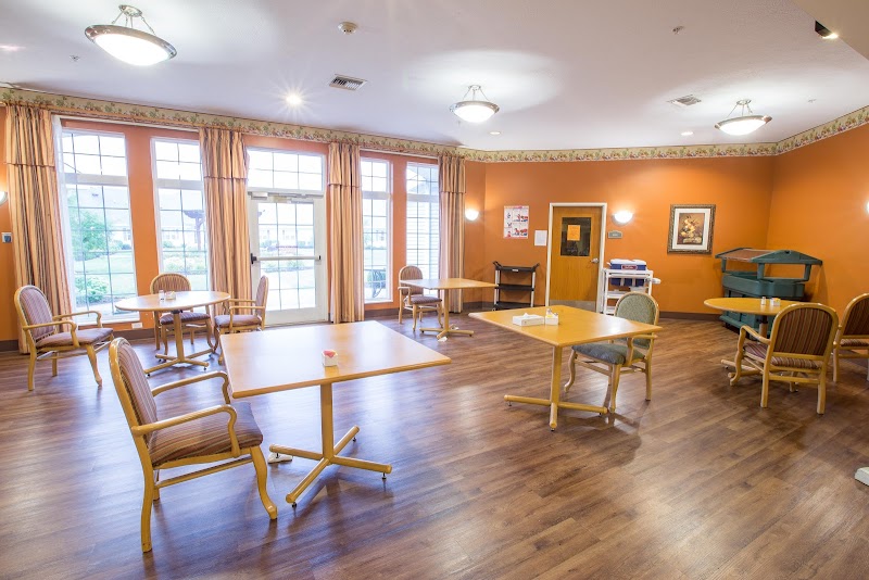 KEYSTONE POINTE HEALTH AND REHABILITATION nursing home in LAGRANGE, OH - Photo 3 of 10