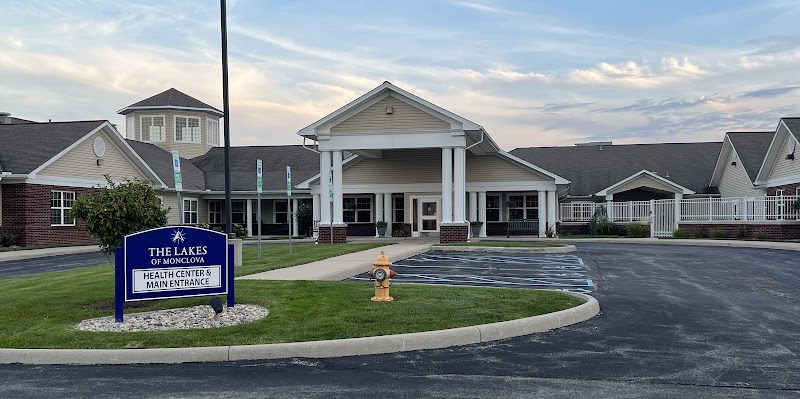 LAKES OF MONCLOVA HEALTH CAMPUS THE nursing home in MAUMEE, OH - Photo 2 of 10