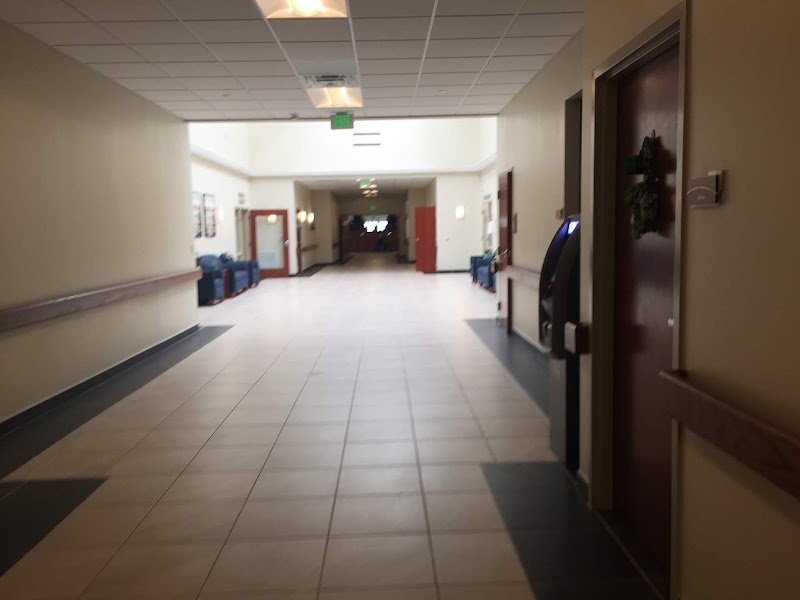 ARLINGTON POINTE nursing home in MIDDLETOWN, OH - Photo 4 of 5