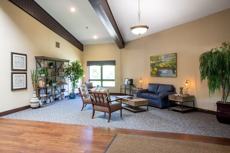 TIMBERLAND RIDGE NURSING & REHABILITATION nursing home in FAIRLAWN, OH - Photo 5 of 8