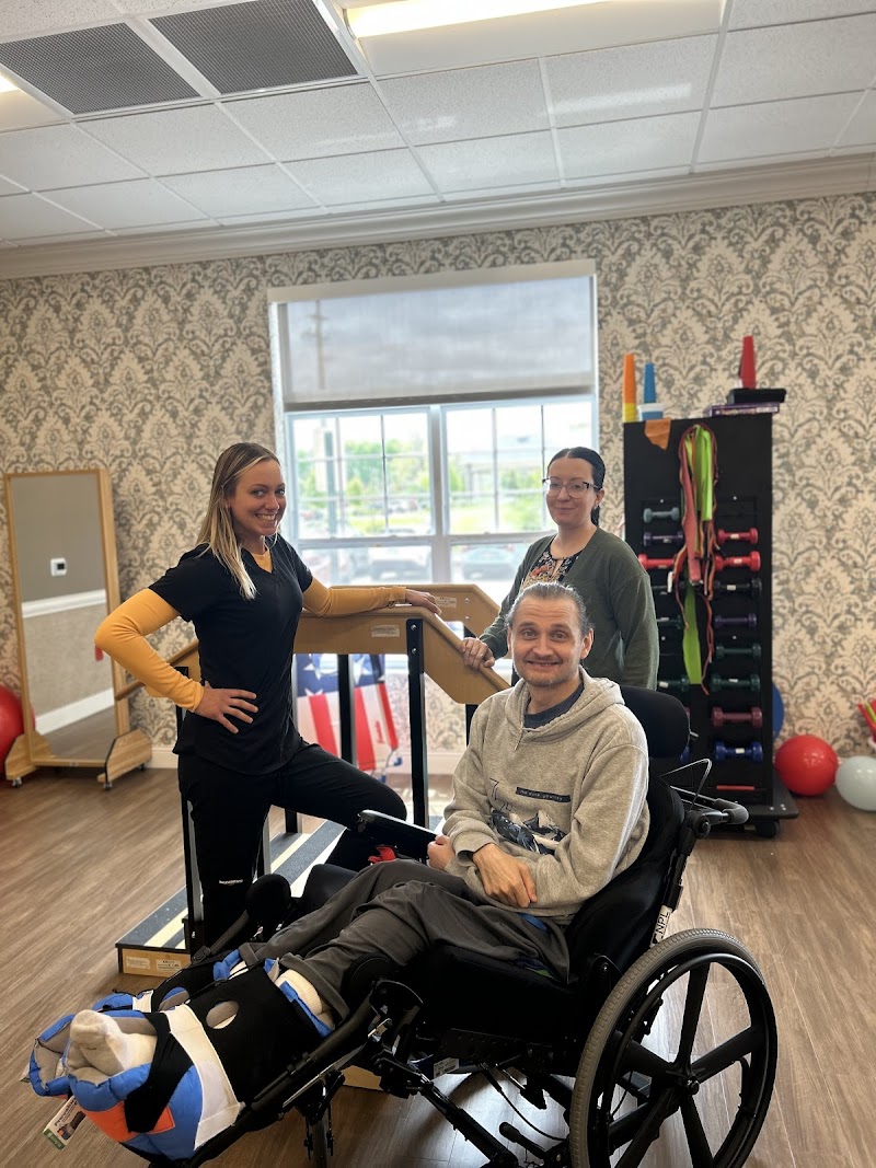 AVENUE AT BROOKLYN nursing home in BROOKLYN, OH - Photo 3 of 5